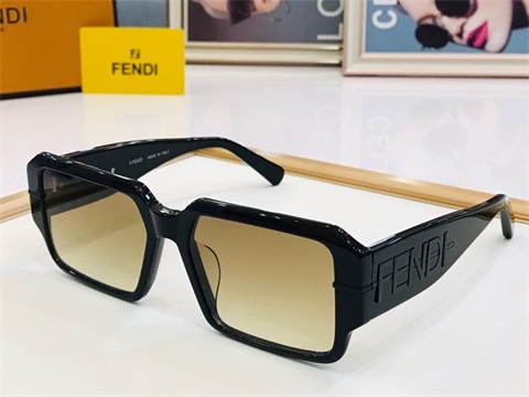 Fendi sunglass-552